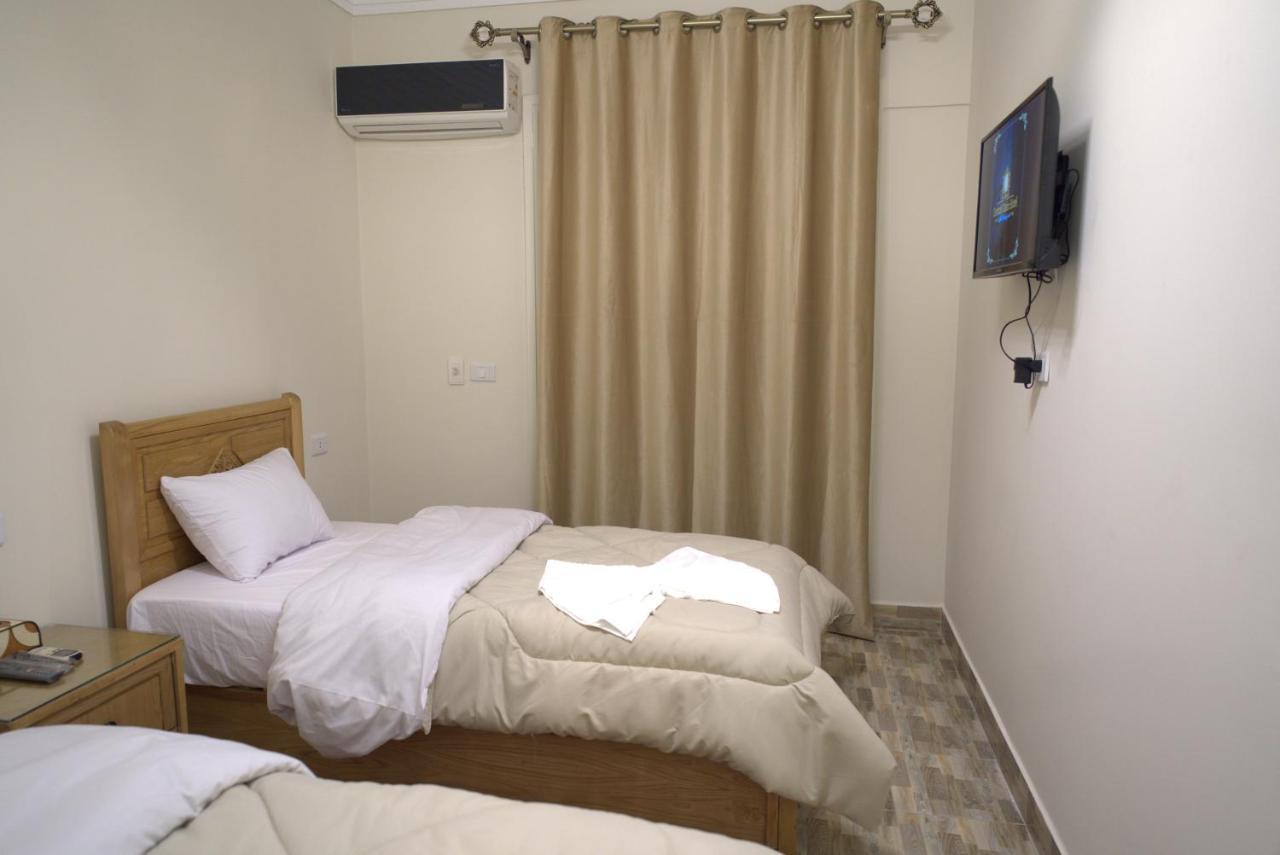 Central Cairo Hotel エクステリア 写真