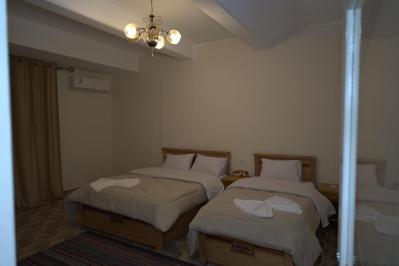 Central Cairo Hotel エクステリア 写真
