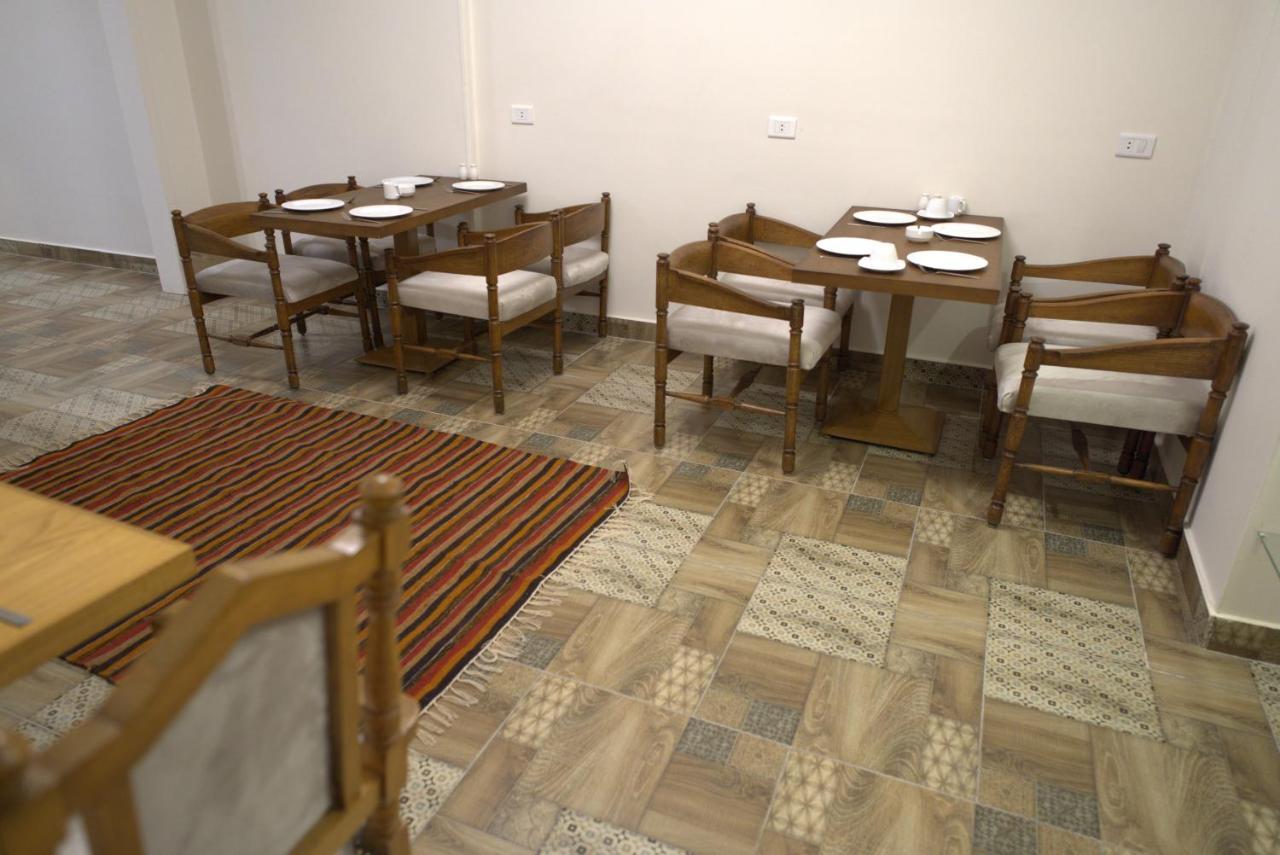 Central Cairo Hotel エクステリア 写真
